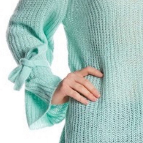 Project Naadam Sweater boatneck knit bell long sleeves mint green women’s size M - Picture 2 of 6